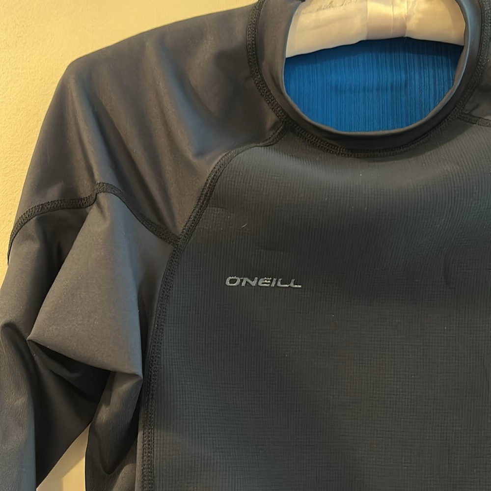 NWT, O’Neill, hyperfreak 1 mm neoprene/skin long sleeve top, S - Picture 2 of 12